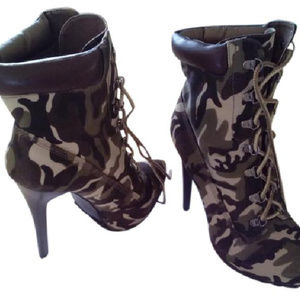 Camo boots